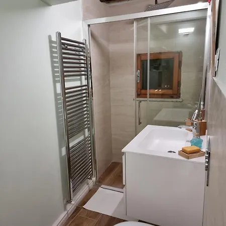 Finestra Sui Tetti Di Apartament